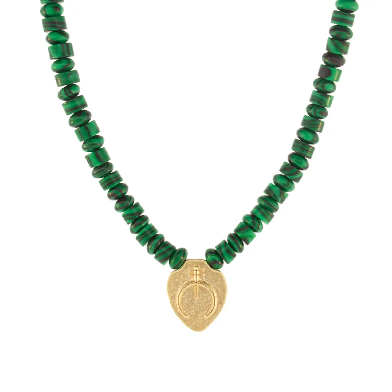 Classic gold ladies necklaces-Naja Shield Pendant on Malachite Beaded Necklace