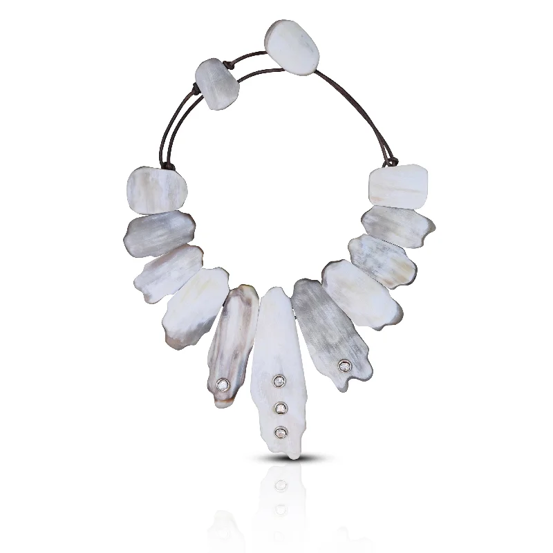 Luxury gemstone ladies necklaces-Light Matte Horn Collar