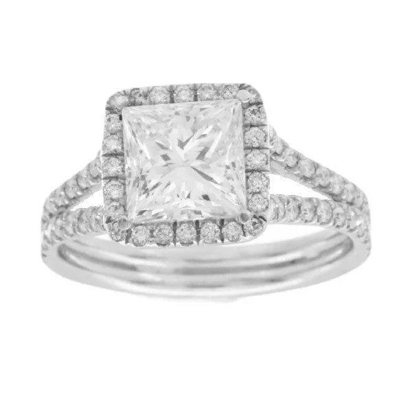 Solitaire diamond engagement rings-Platinum Princess Halo Engagement Ring