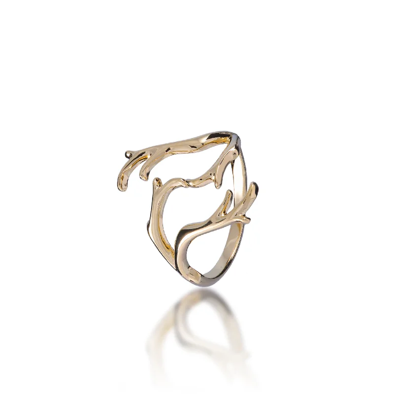 Contemporary ladies rings with stones-Heritage Ring in Gold